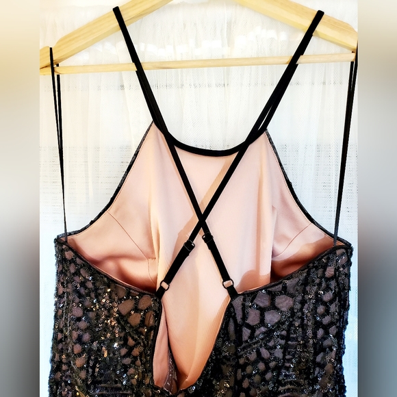 LAURA Black Sequins Gown - Size 14W - Picture 11 of 13